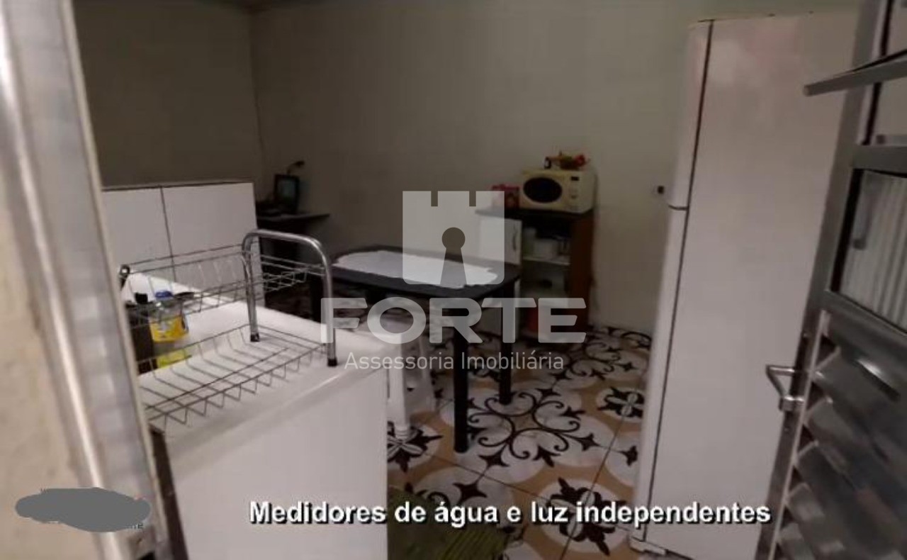 Casa à venda com 2 quartos, 130m² - Foto 12