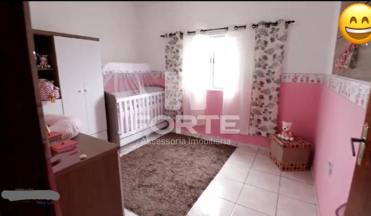 Casa à venda com 2 quartos, 130m² - Foto 3