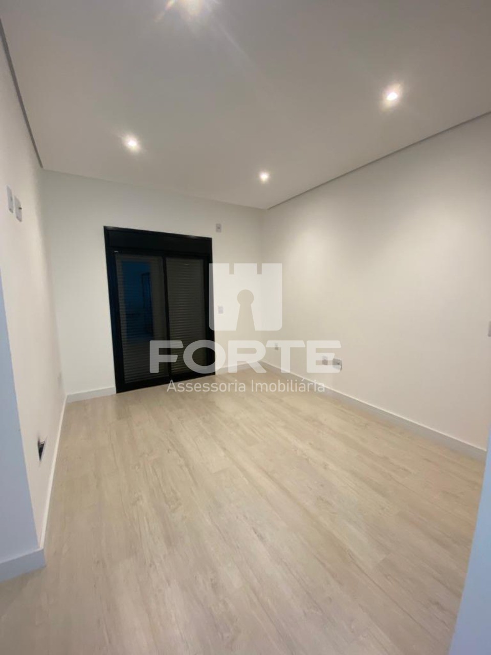 Casa à venda com 3 quartos, 200m² - Foto 14