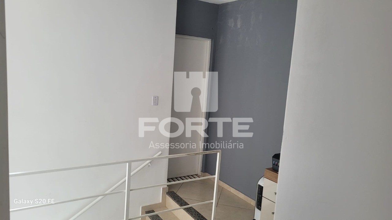 Casa à venda com 3 quartos, 113m² - Foto 14