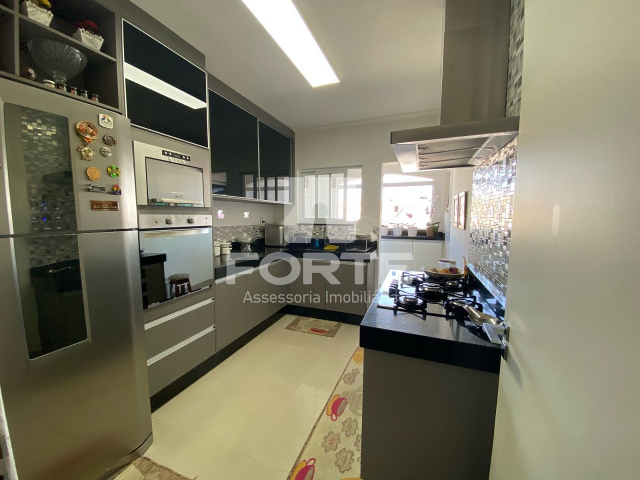 Apartamento à venda com 3 quartos, 90m² - Foto 5