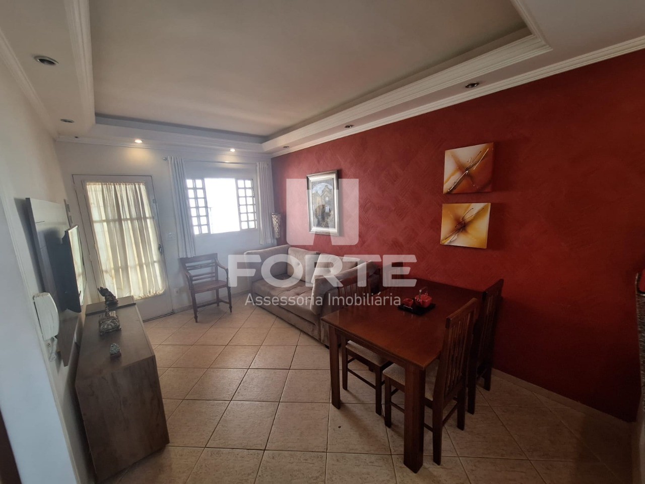 Casa à venda com 2 quartos, 90m² - Foto 2