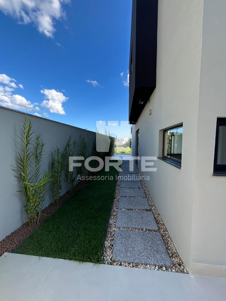 Casa à venda com 3 quartos, 220m² - Foto 37