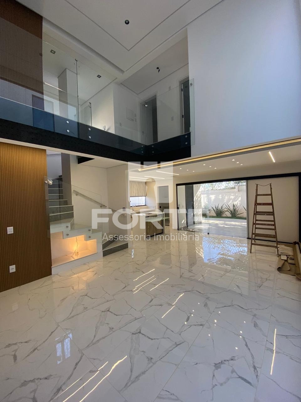 Casa à venda com 3 quartos, 200m² - Foto 7