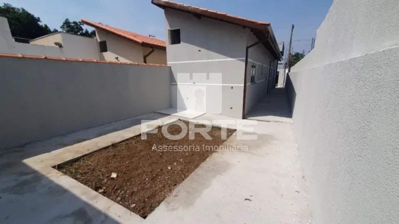 Casa à venda com 2 quartos, 65m² - Foto 6