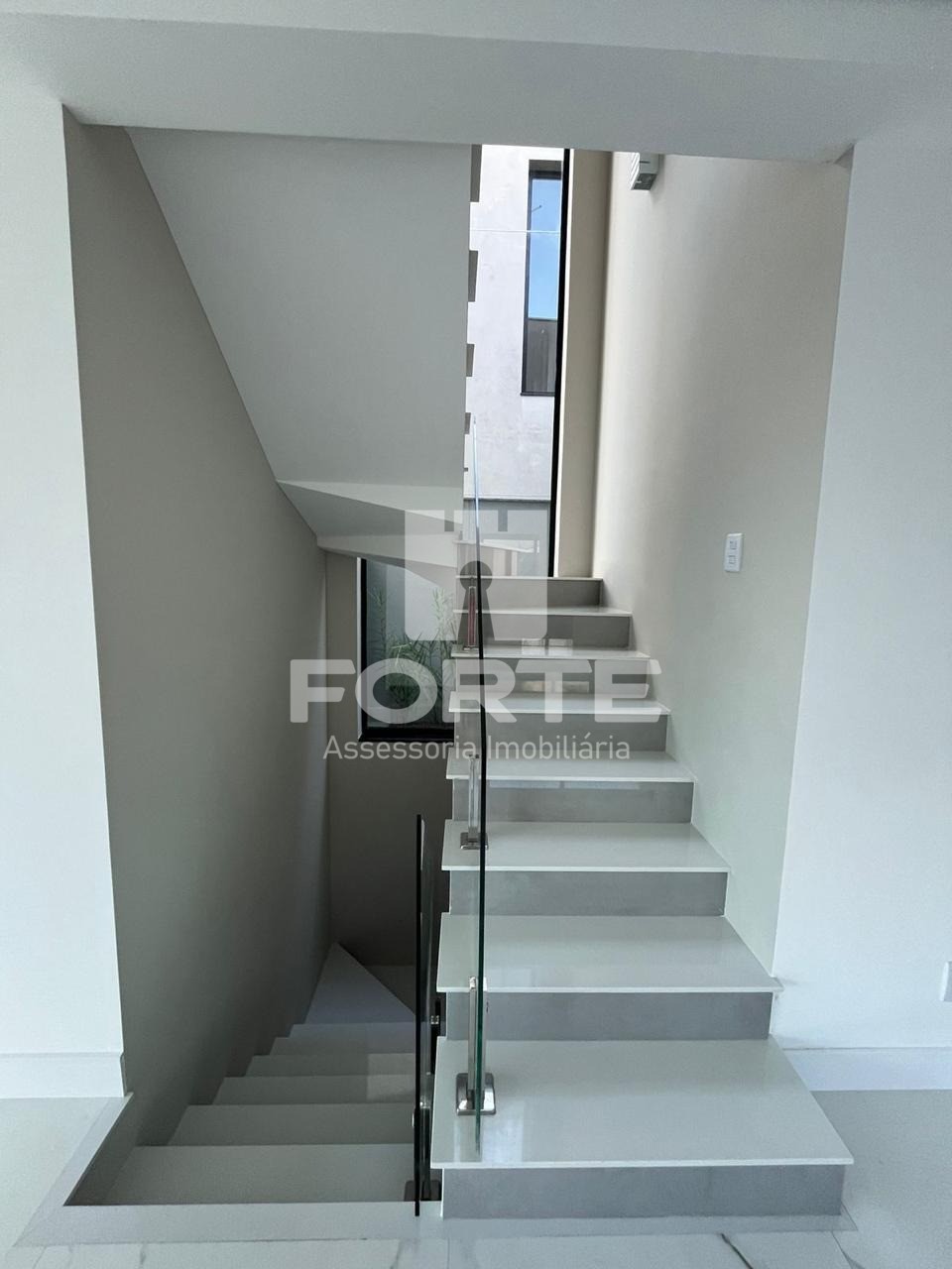 Casa à venda com 3 quartos, 220m² - Foto 14