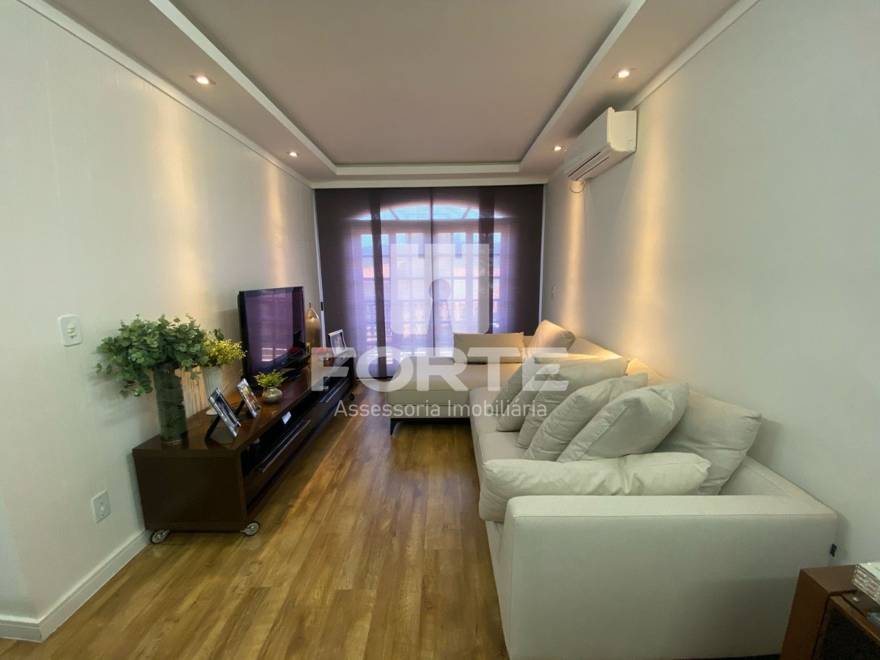 Apartamento à venda com 3 quartos, 90m² - Foto 3