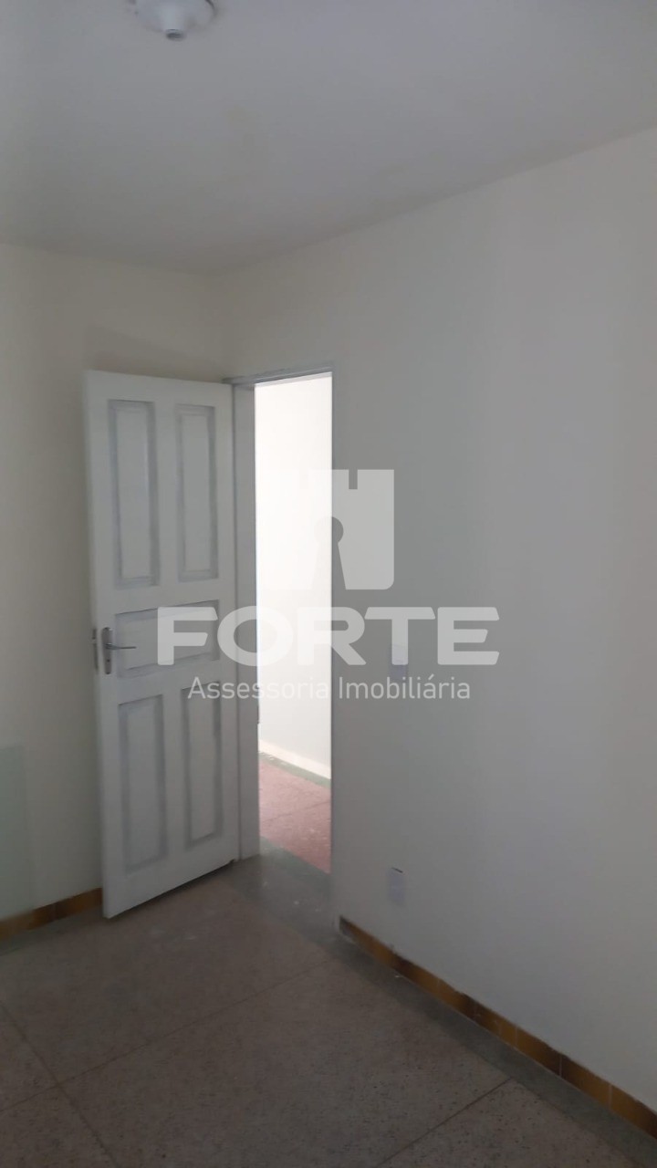 Apartamento à venda com 1 quarto, 42m² - Foto 16