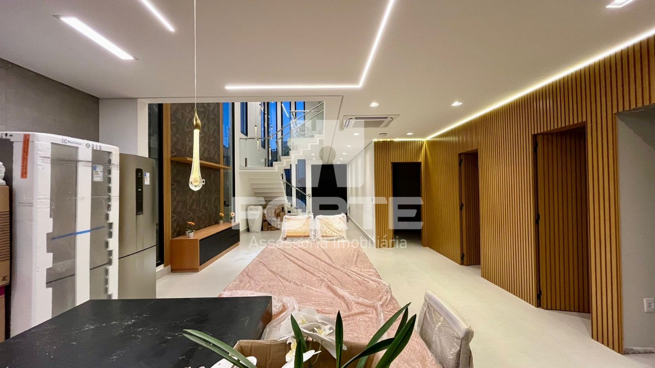 Casa à venda com 6 quartos, 380m² - Foto 13