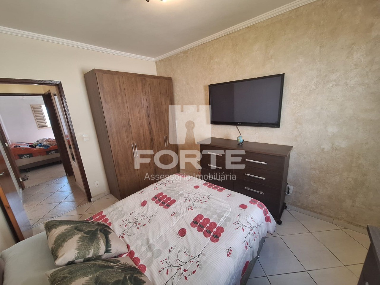 Casa à venda com 2 quartos, 90m² - Foto 11