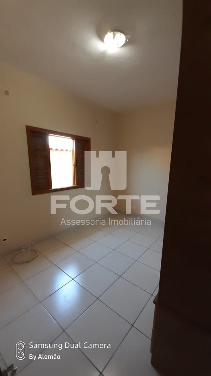 Casa à venda com 2 quartos, 108m² - Foto 14