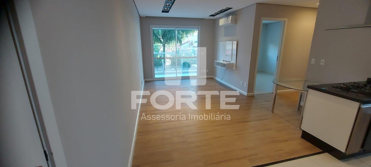 Apartamento à venda com 2 quartos, 72m² - Foto 3