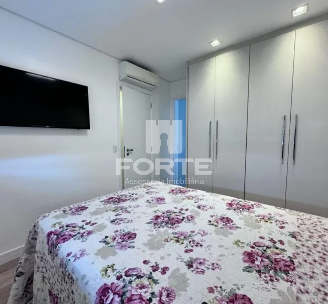 Apartamento à venda com 3 quartos, 103m² - Foto 13