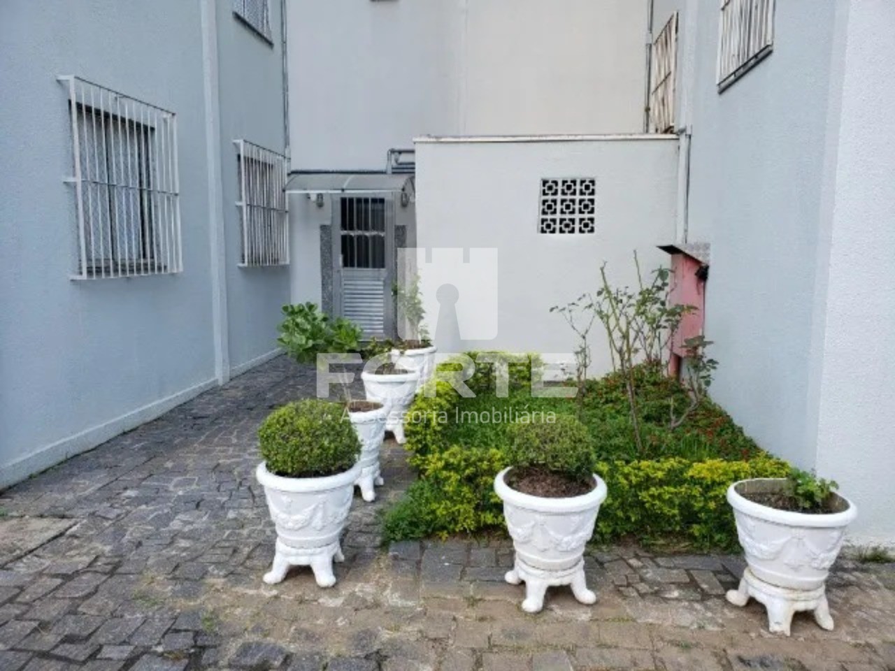 Apartamento à venda com 2 quartos, 46m² - Foto 11