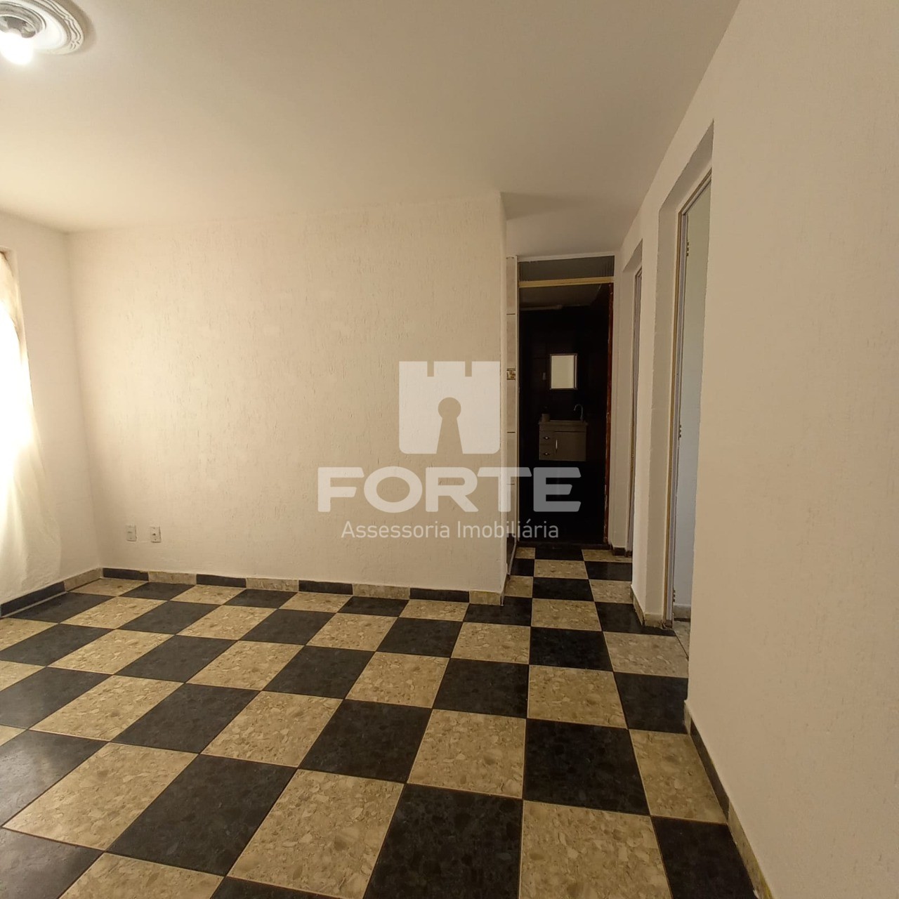 Apartamento à venda com 2 quartos, 43m² - Foto 1