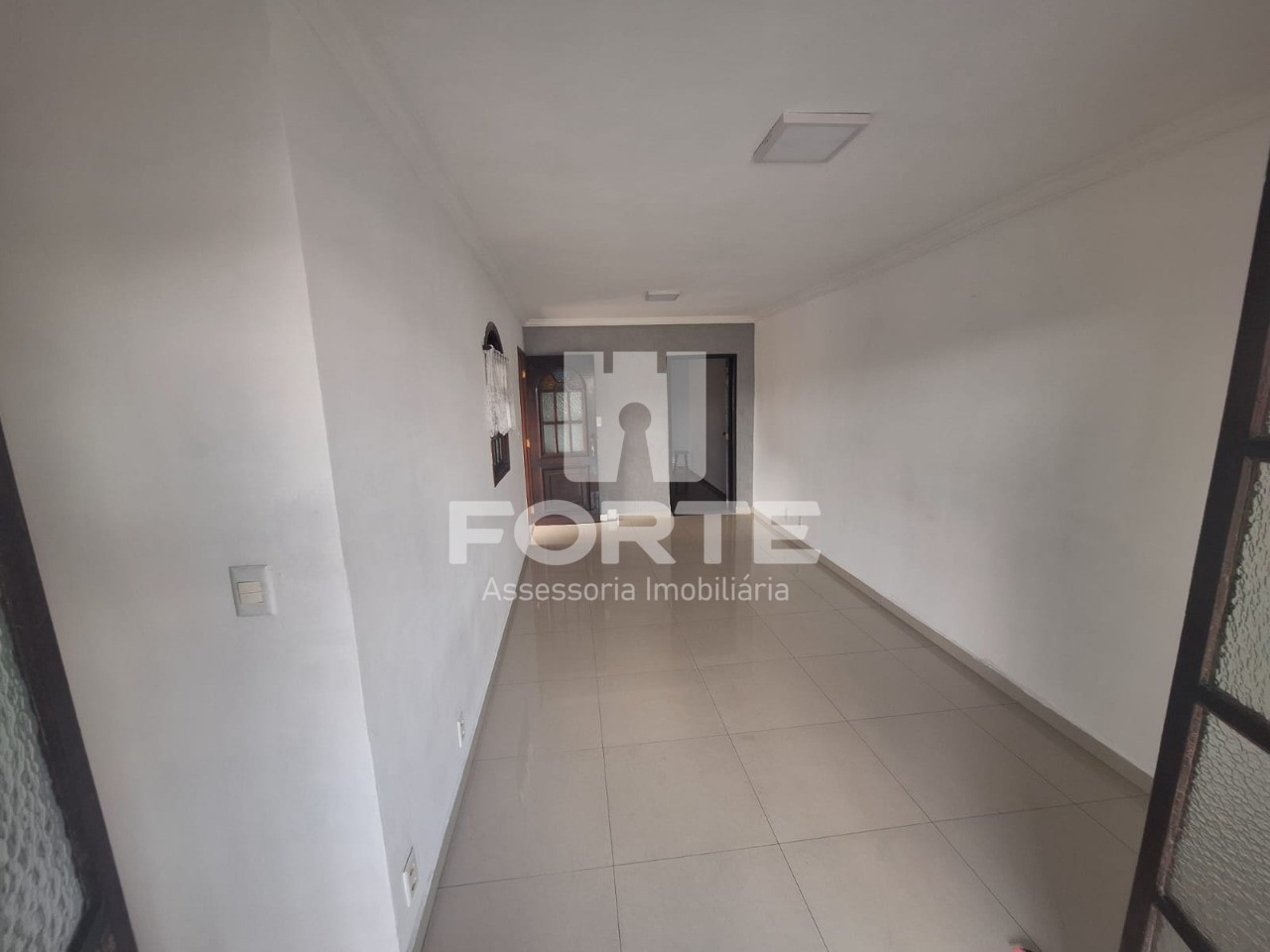 Casa à venda com 2 quartos, 141m² - Foto 8