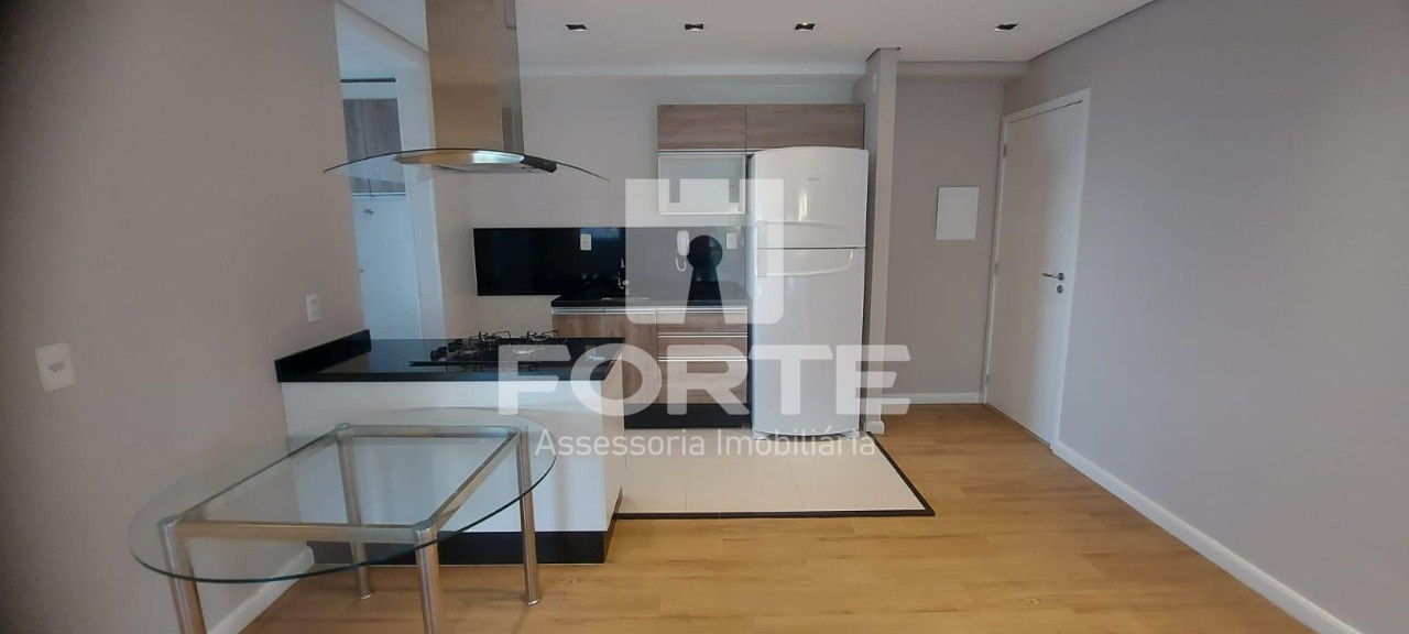 Apartamento à venda com 2 quartos, 72m² - Foto 2