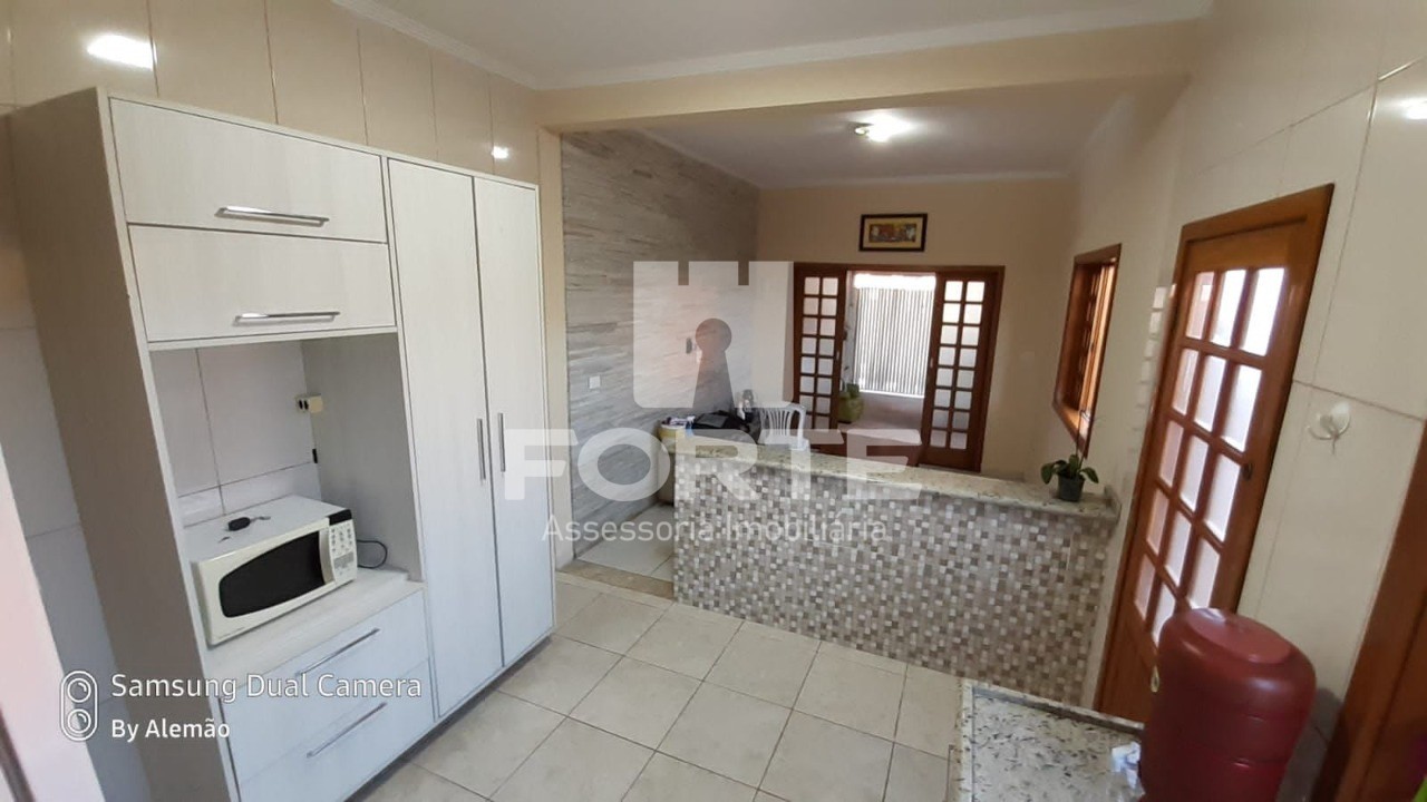 Casa à venda com 2 quartos, 108m² - Foto 5