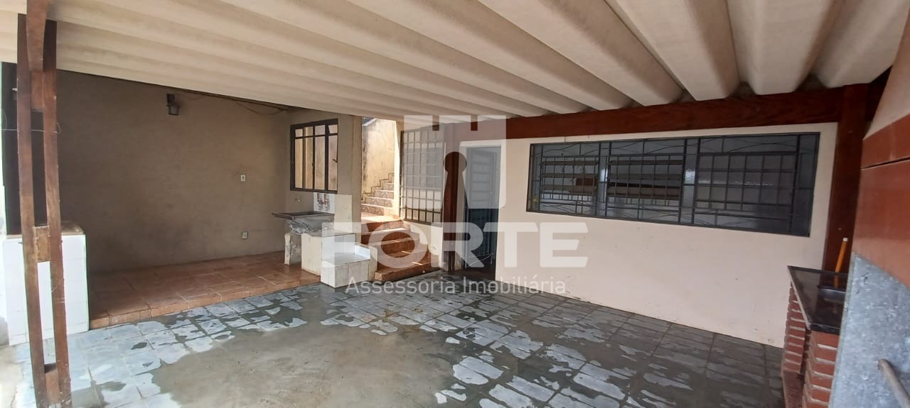 Casa à venda com 3 quartos, 420m² - Foto 8