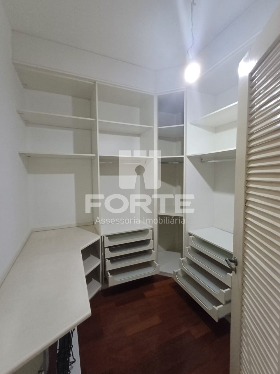 Casa à venda com 7 quartos, 309m² - Foto 94