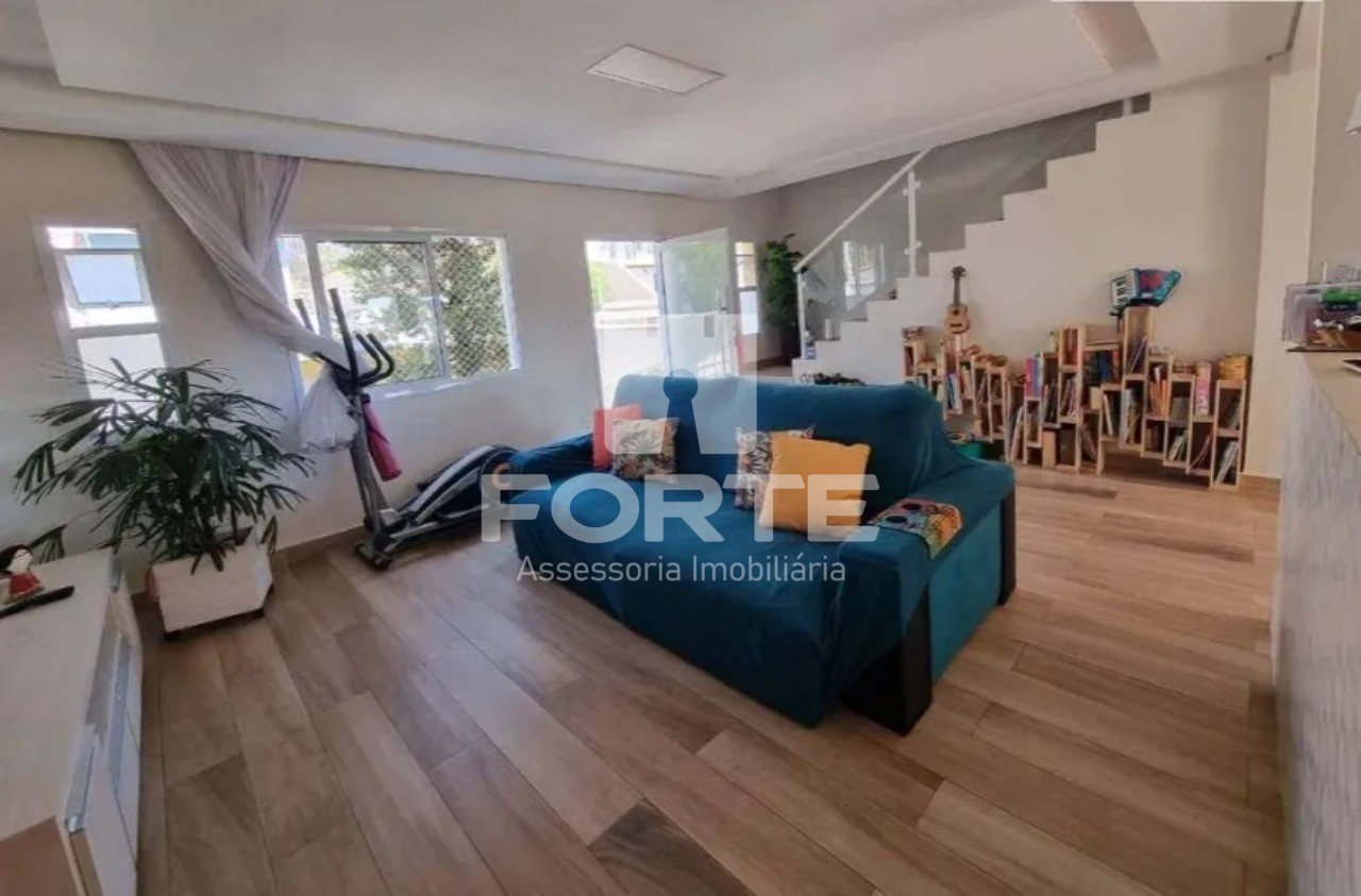 Casa à venda com 3 quartos, 189m² - Foto 2