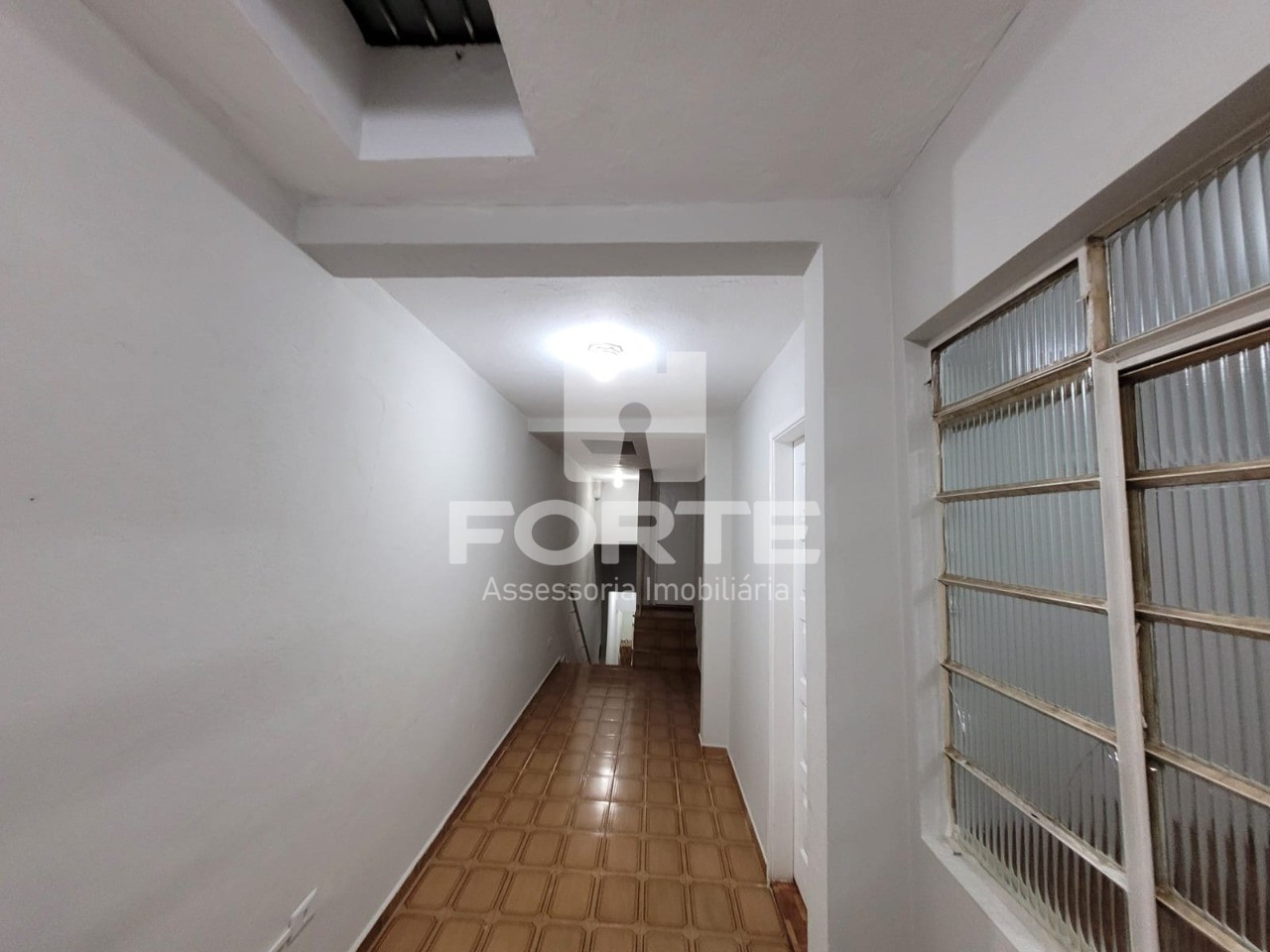 Casa à venda com 4 quartos, 200m² - Foto 6