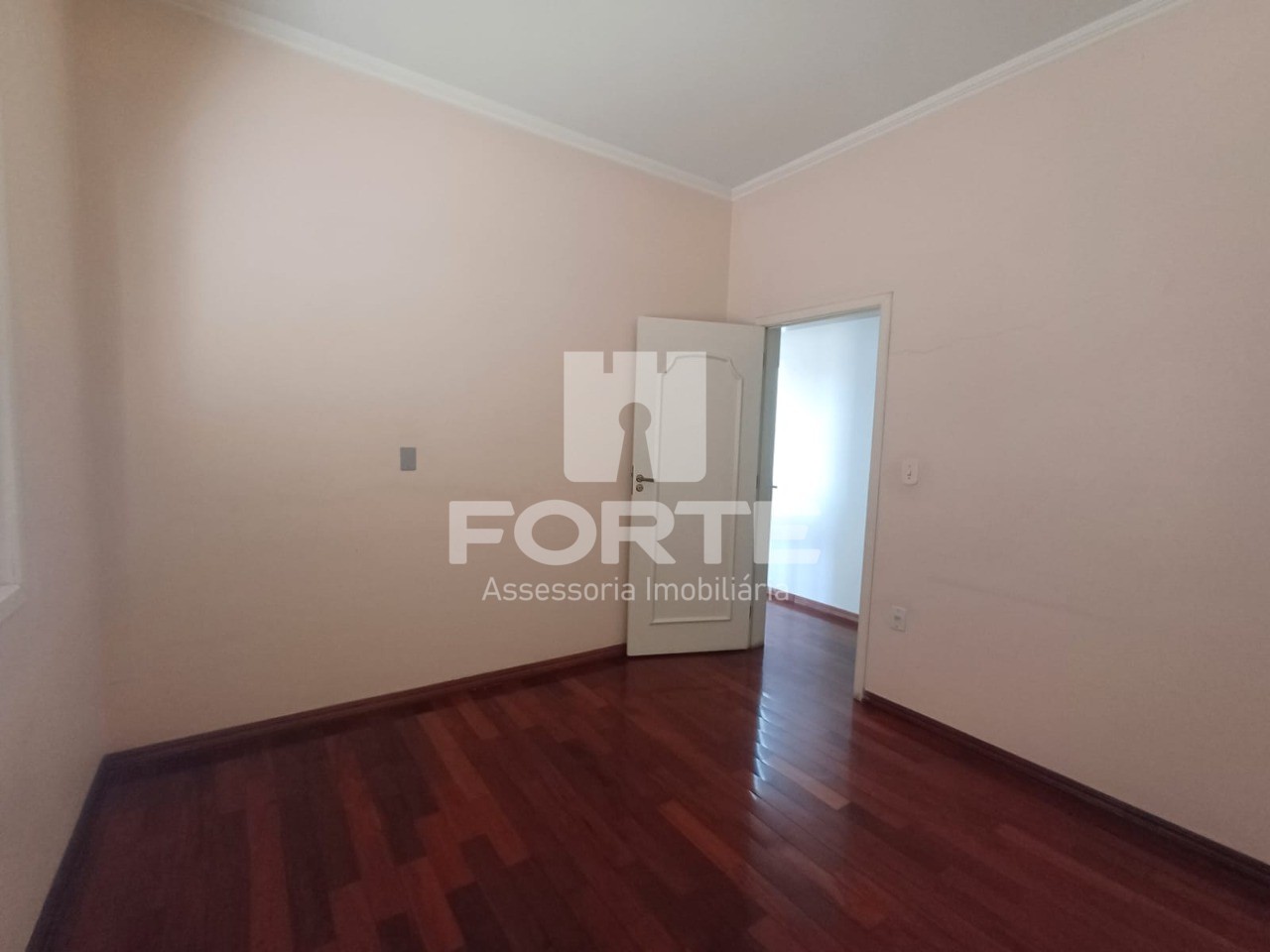 Casa à venda com 7 quartos, 309m² - Foto 62