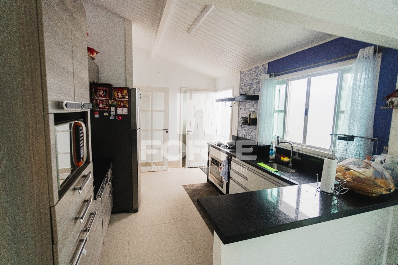 Casa à venda com 3 quartos, 193m² - Foto 17