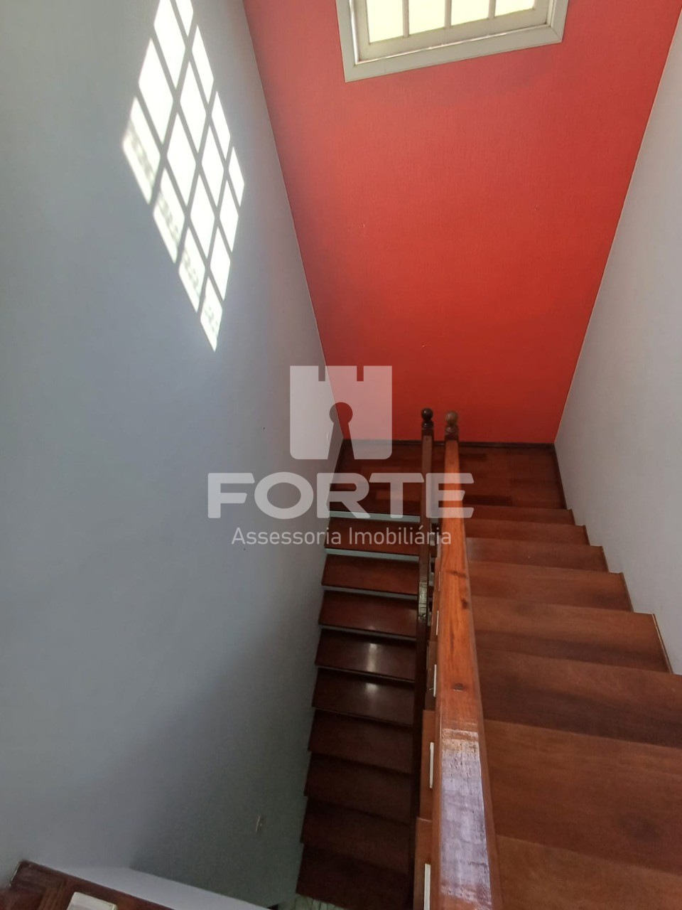 Casa à venda com 7 quartos, 309m² - Foto 3