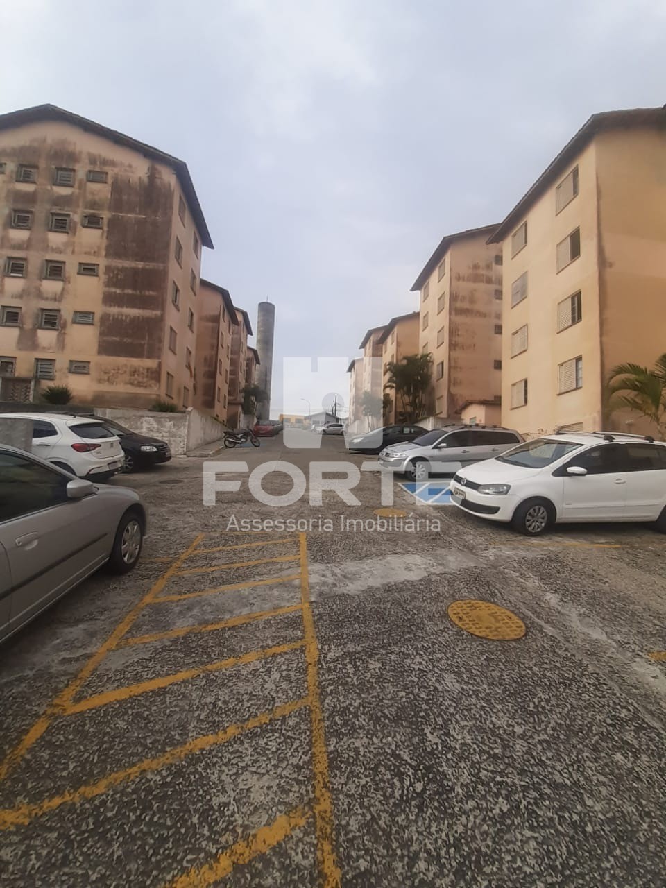 Apartamento à venda com 2 quartos, 1000m² - Foto 2