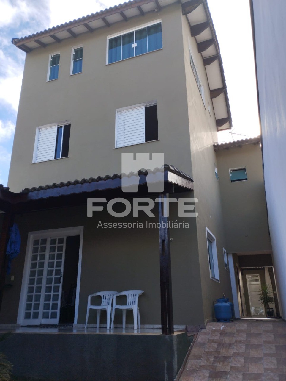 Casa à venda com 3 quartos, 192m² - Foto 5