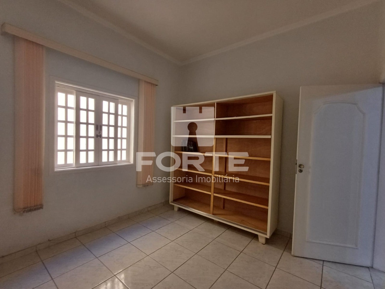 Casa à venda com 7 quartos, 309m² - Foto 56