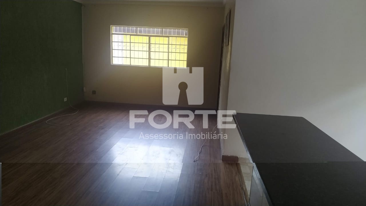 Casa à venda com 3 quartos, 170m² - Foto 4