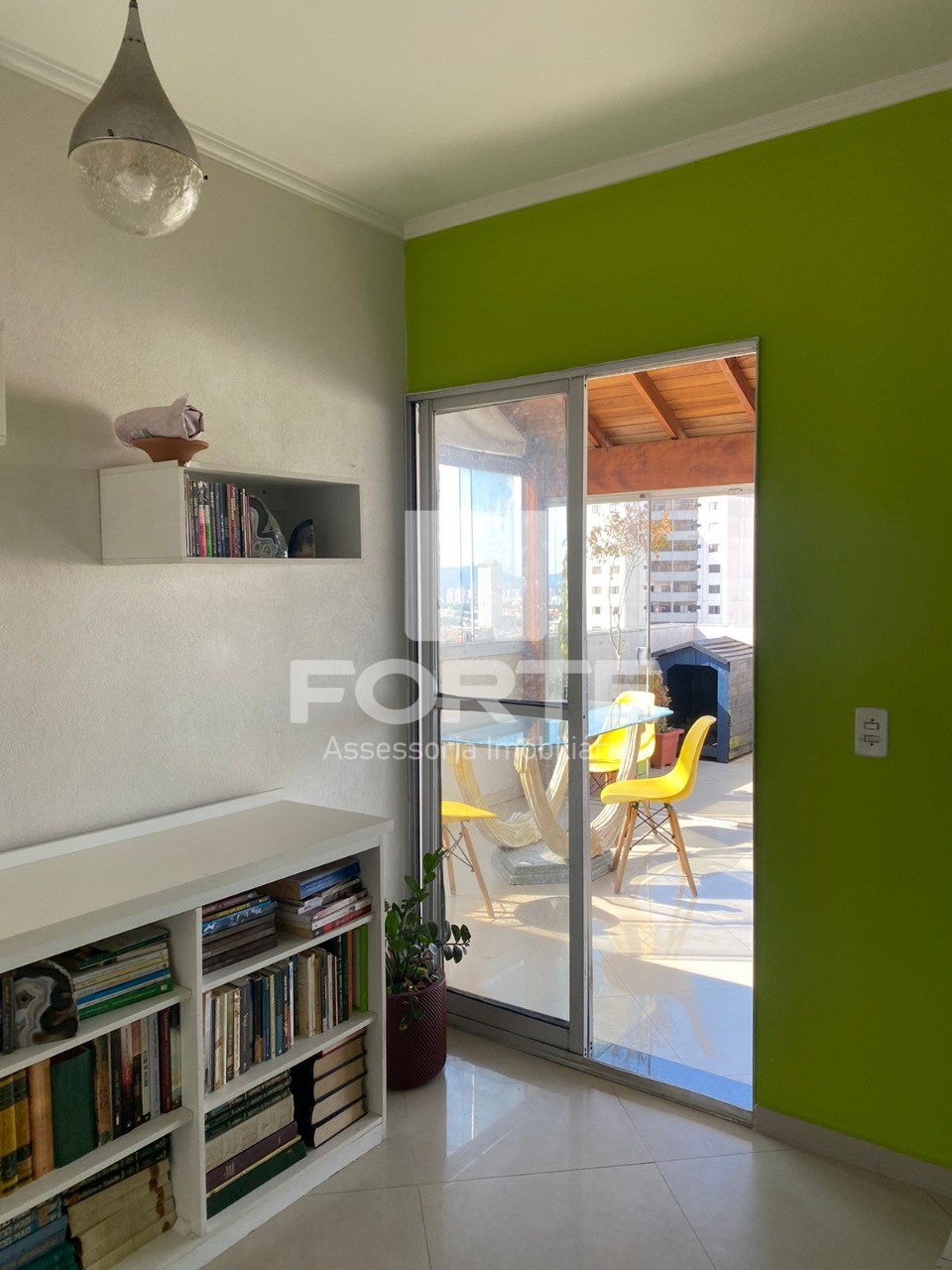 Apartamento à venda com 3 quartos, 123m² - Foto 5