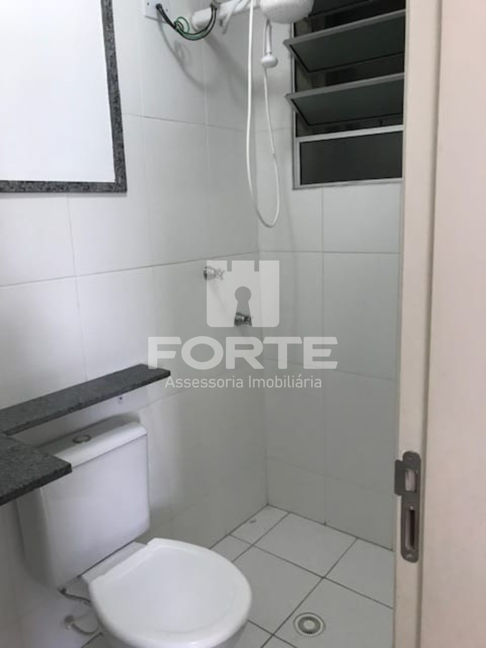 Apartamento à venda com 2 quartos, 56m² - Foto 2