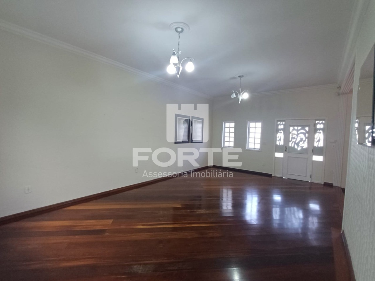 Casa à venda com 7 quartos, 309m² - Foto 30