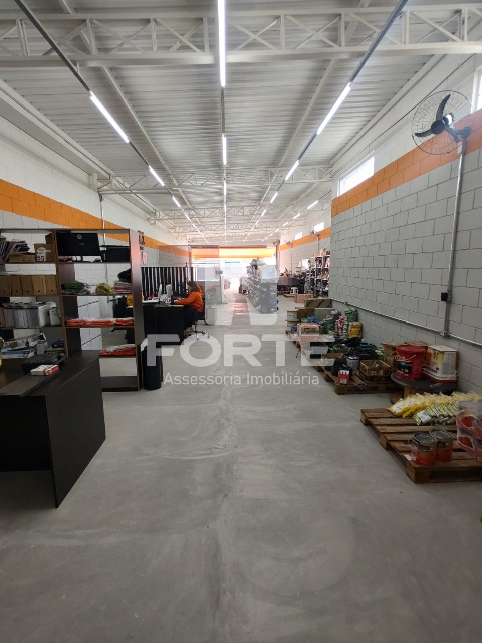 Depósito-Galpão-Armazém à venda e aluguel, 320m² - Foto 3