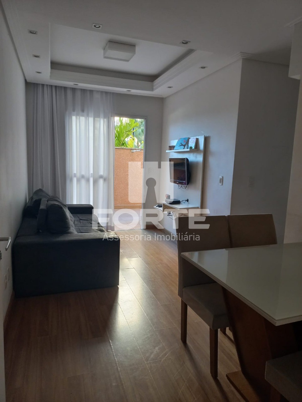 Apartamento à venda com 2 quartos, 67m² - Foto 1