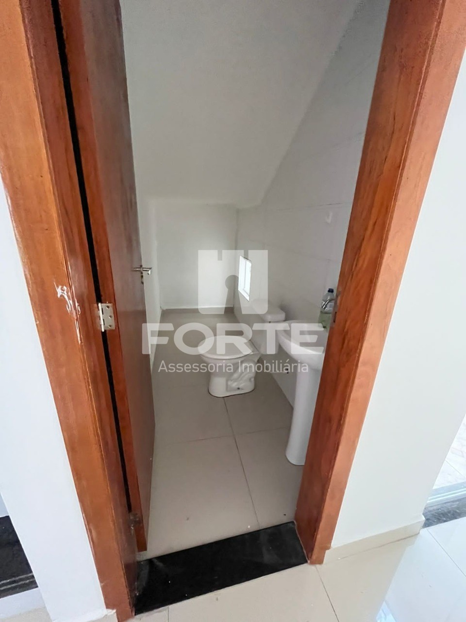 Casa para alugar com 3 quartos, 180m² - Foto 8