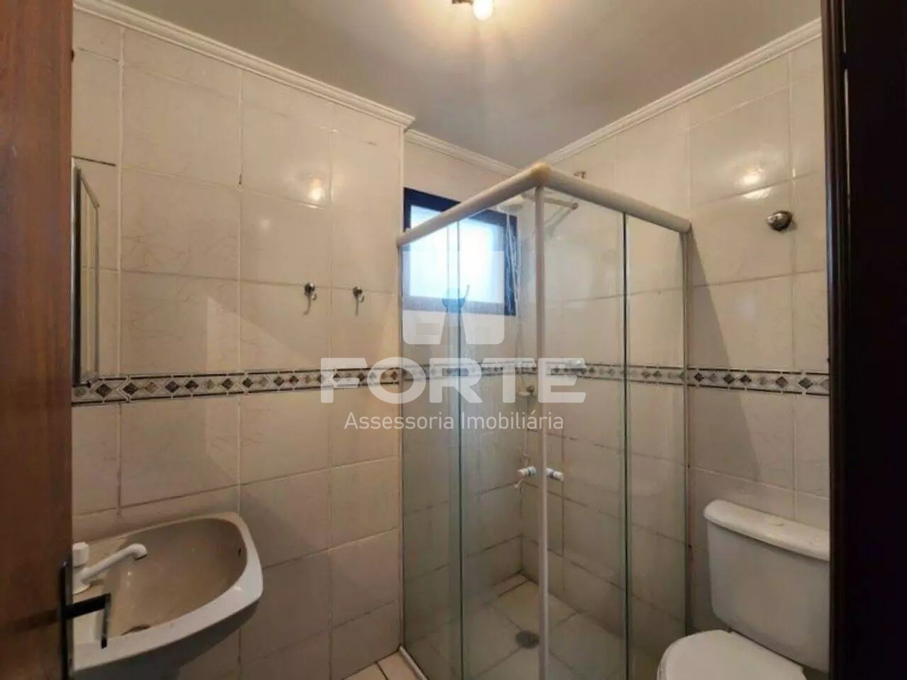 Apartamento à venda com 3 quartos, 156m² - Foto 7