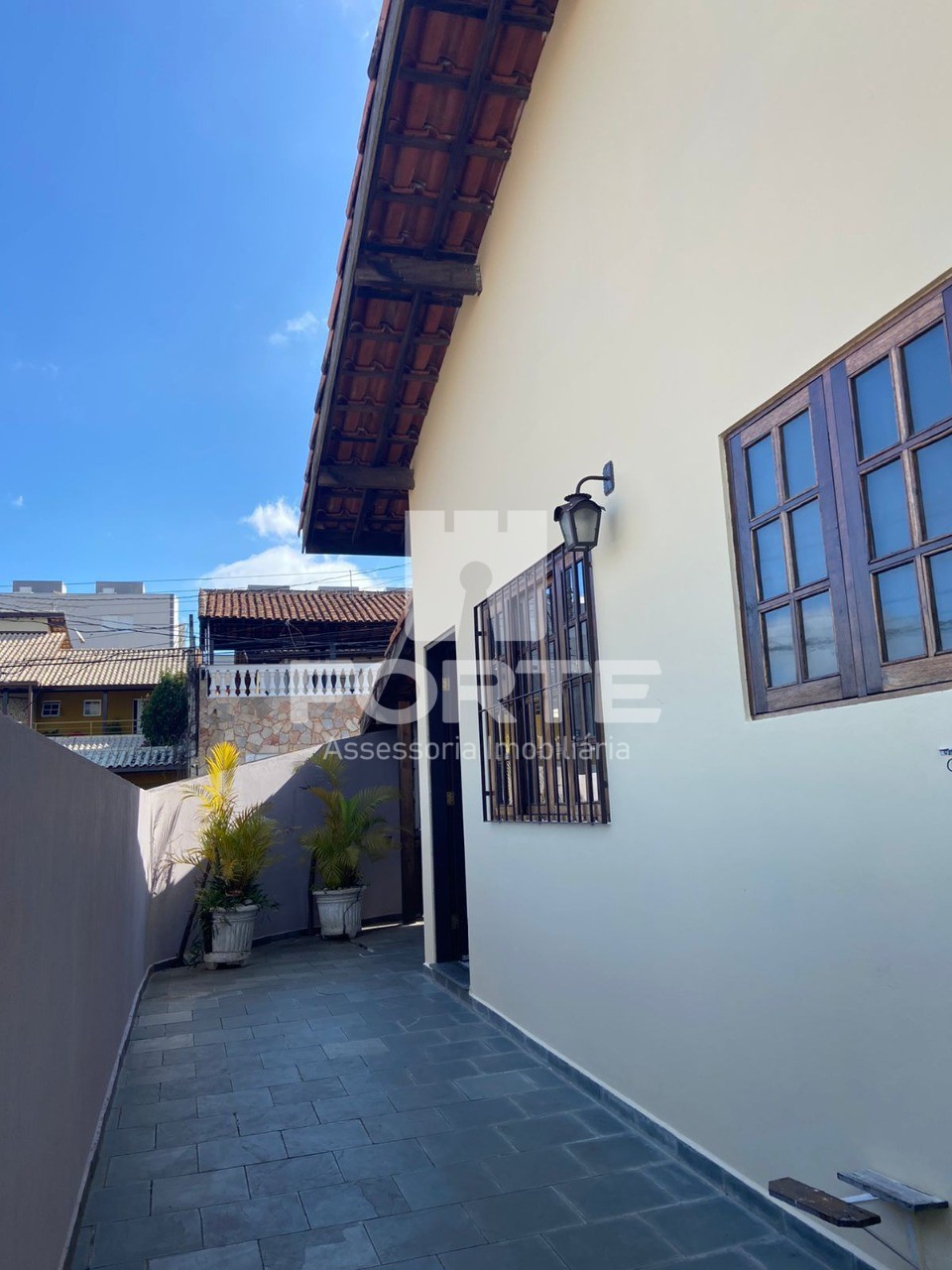 Casa à venda com 3 quartos, 89m² - Foto 11