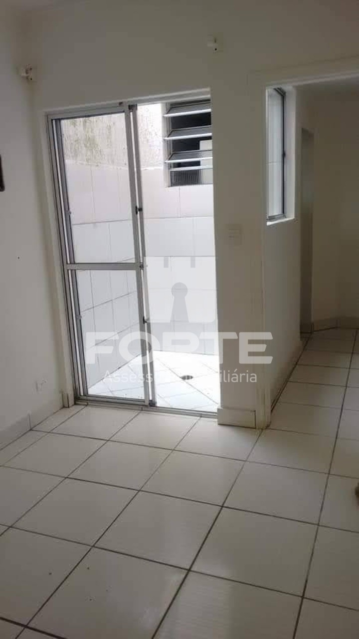 Casa à venda com 3 quartos, 89m² - Foto 2