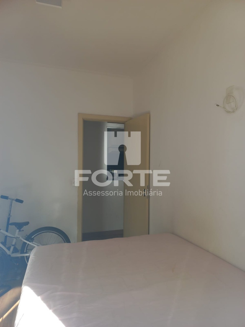 Apartamento à venda com 2 quartos, 67m² - Foto 12