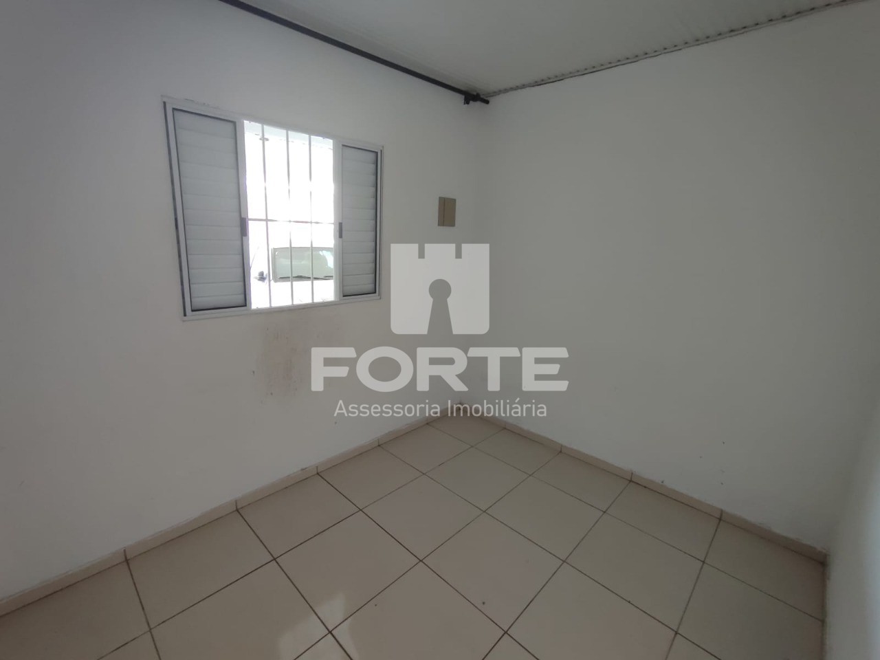 Casa à venda e aluguel com 2 quartos, 200m² - Foto 16