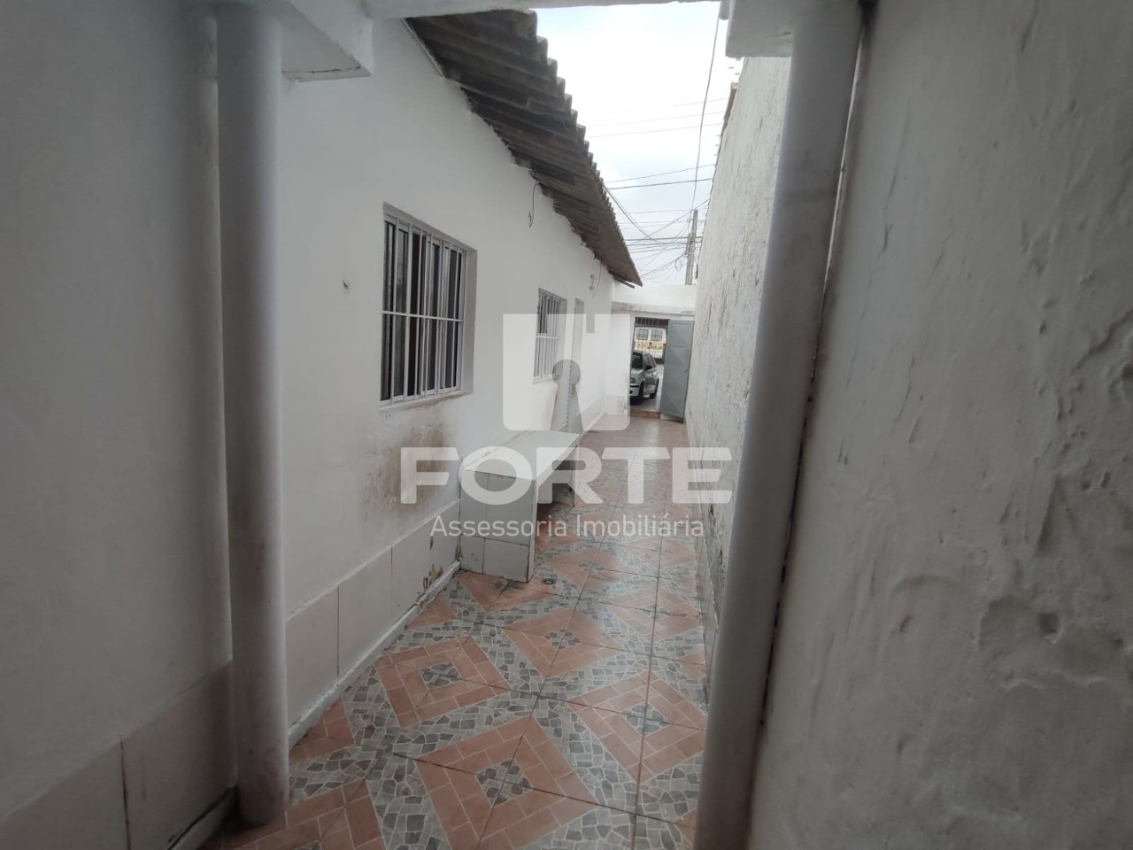 Casa à venda e aluguel com 2 quartos, 200m² - Foto 5