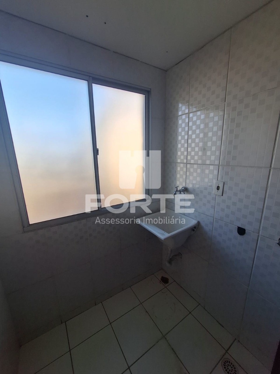 Apartamento à venda e aluguel com 2 quartos, 48m² - Foto 4