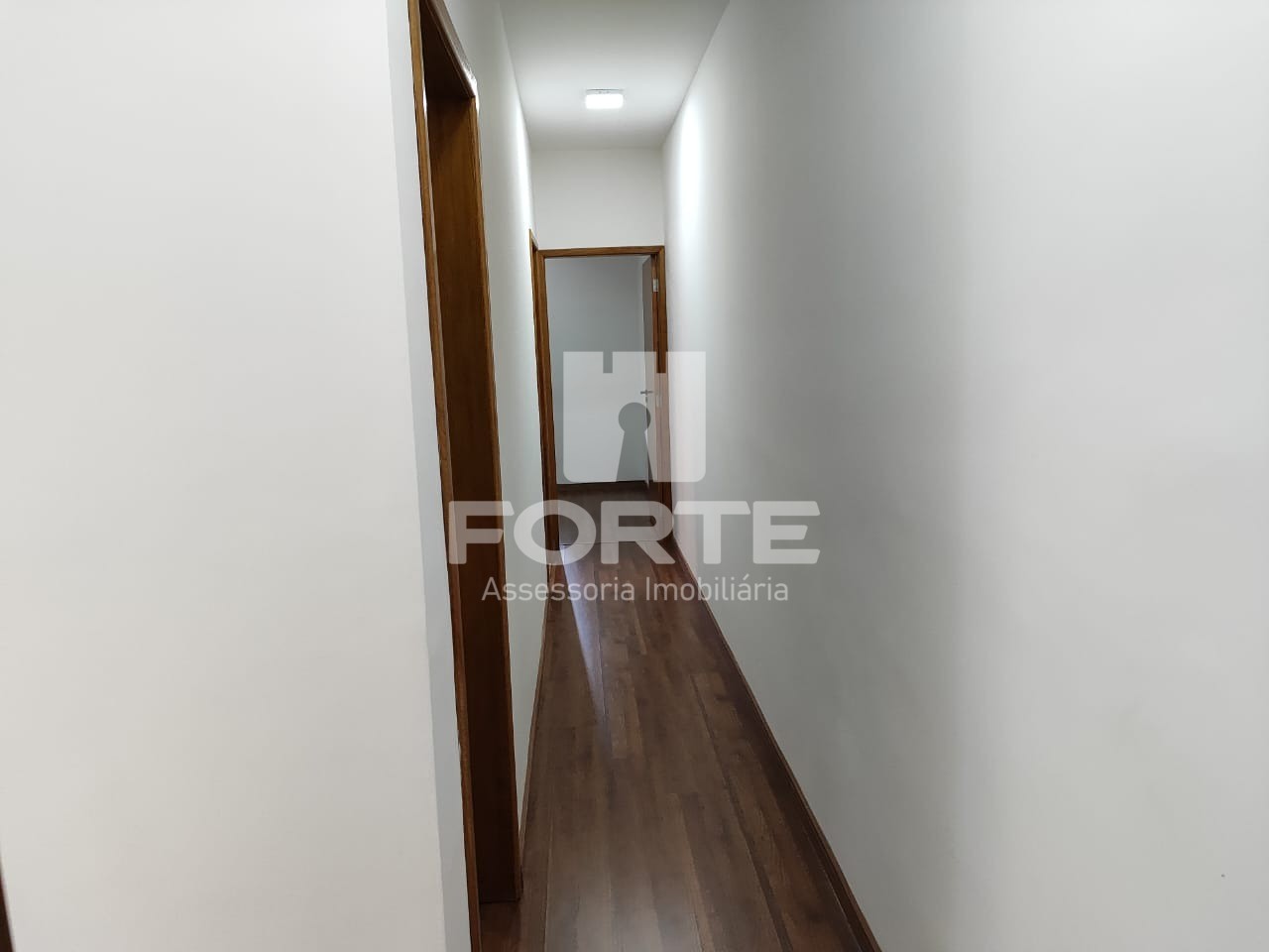 Casa à venda com 3 quartos, 150m² - Foto 6