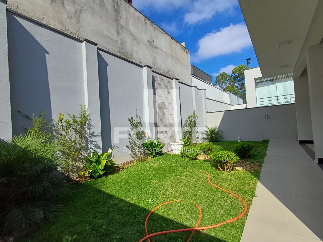 Casa à venda e aluguel com 3 quartos, 180m² - Foto 24