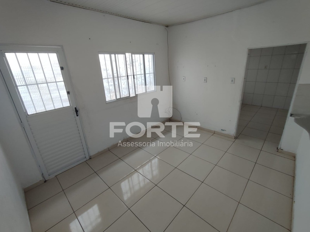 Casa à venda e aluguel com 2 quartos, 200m² - Foto 8