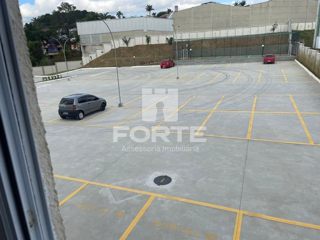 Apartamento à venda com 2 quartos, 70m² - Foto 10